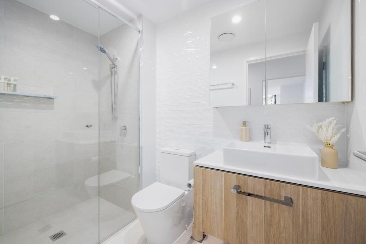 Surf's Up Stunning Paradise Serenity Apartment Gold Coast